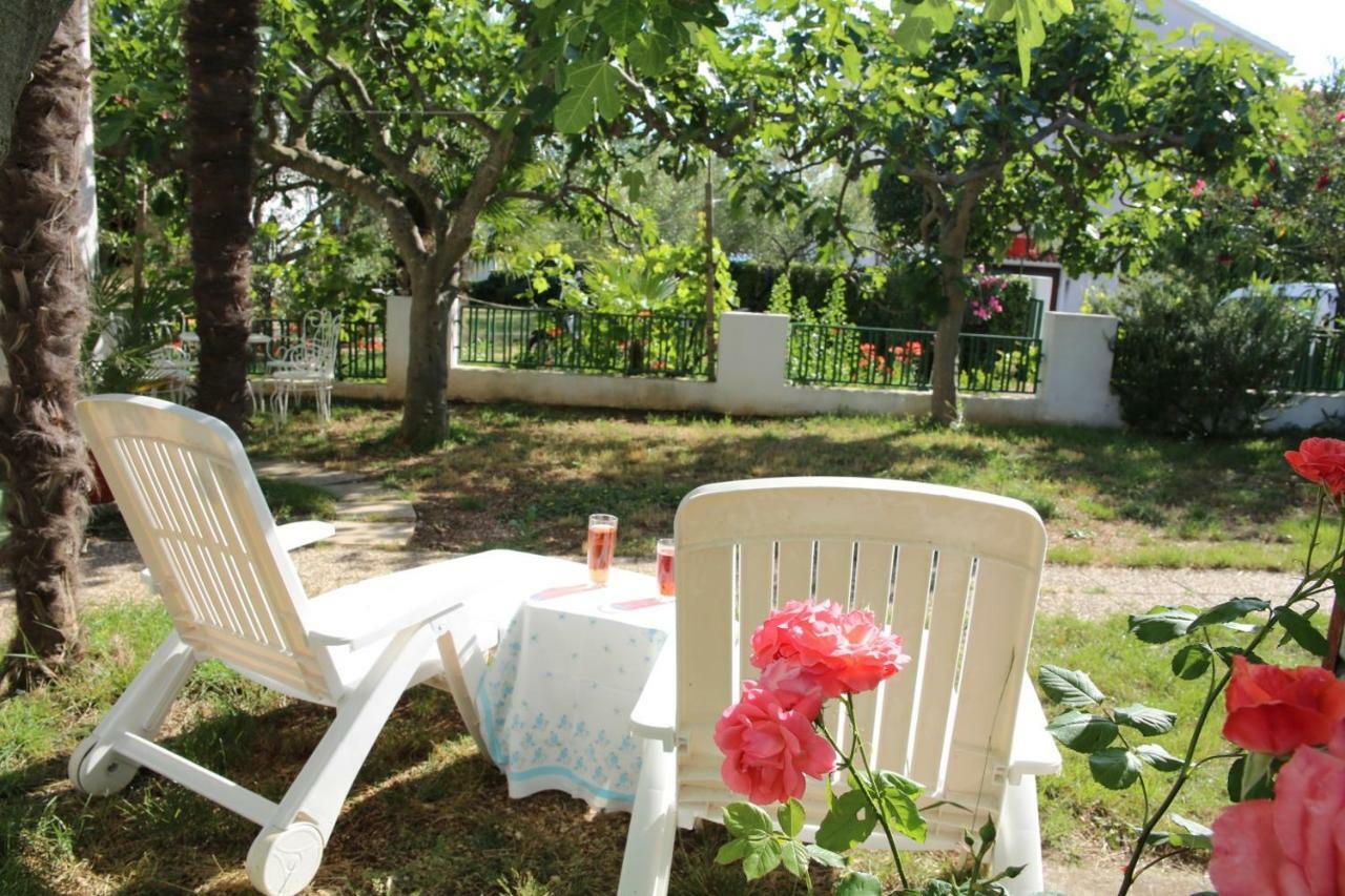 Apartments Fjaka 圣菲利普雅科夫 外观 照片